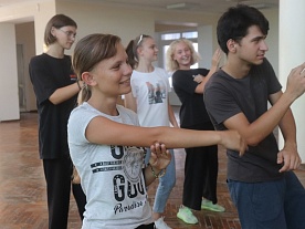 ����� JUST DANCE!